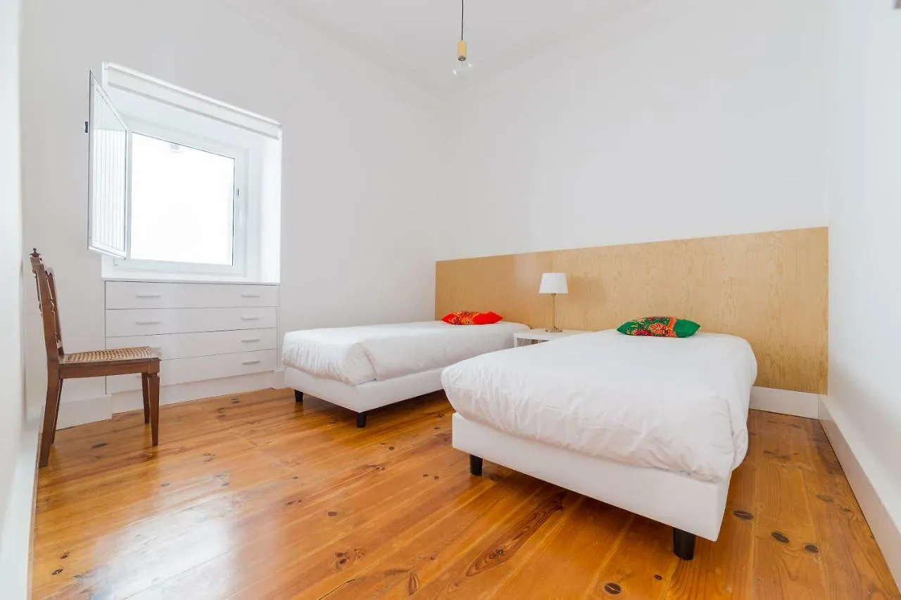 Lisbon Heart 1-Cozy Flat-Family Friendly Appartement 0*,